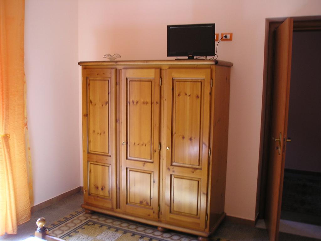 La Casa Dei Colori Acomodação com café da manhã  3*